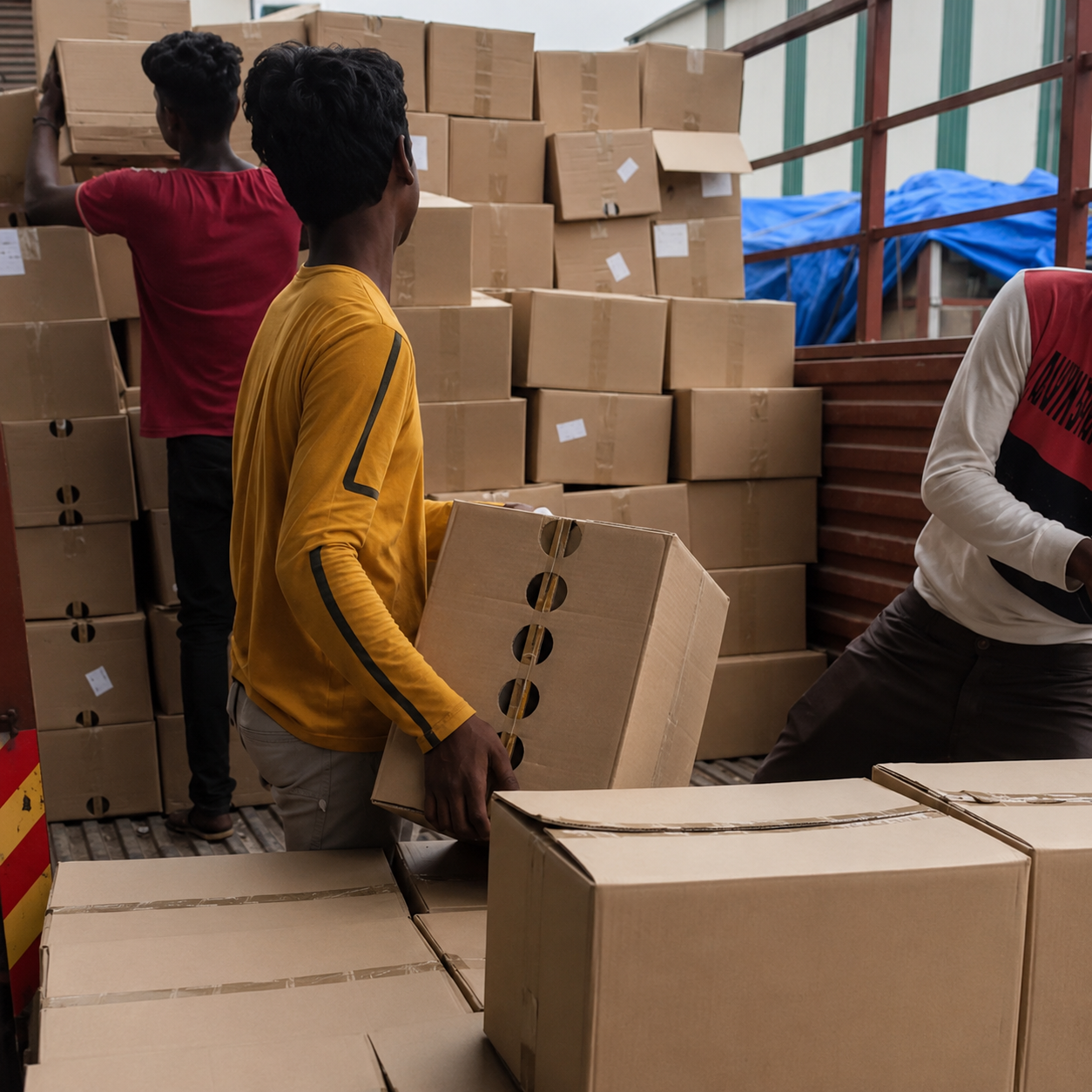 MM Decor cartons being loaded for export shipment